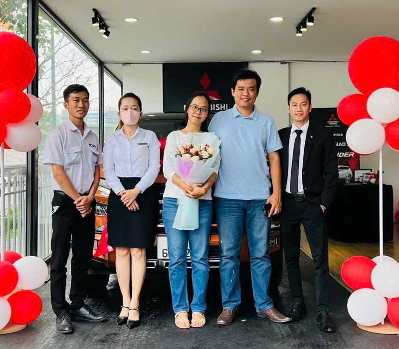 Hình ảnh hoạt động tư vấn xe tại Hậu Giang